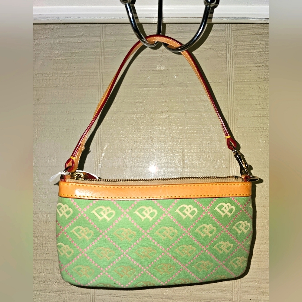Dooney & Bourke Small Handbag, Clutch, Green , 4 x 8in